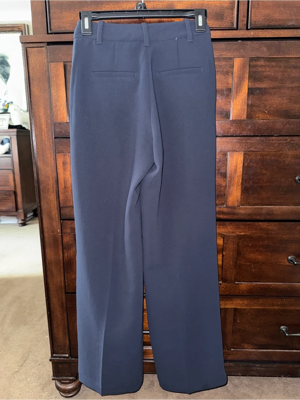 Aritzia The Effortless Pant Crepette & Regal Vest Crepette - Picture 4 of 4
